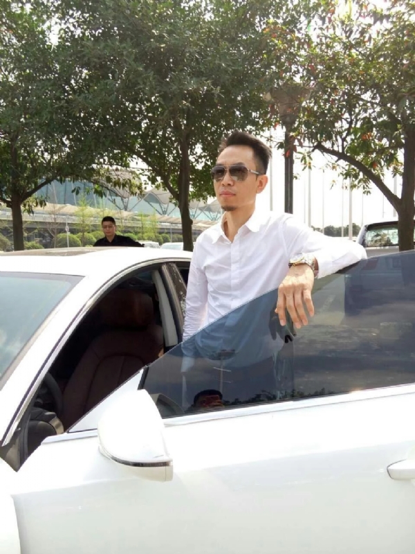 杨岳的第一张照片--福建征婚网