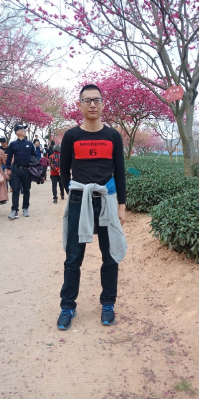 小梁的第二张照片--福建征婚网