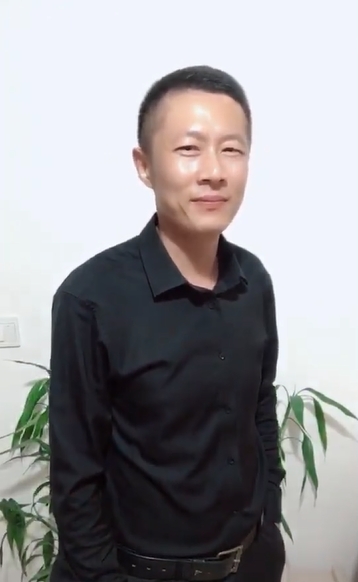 地huhi的第一张照片--福建征婚网