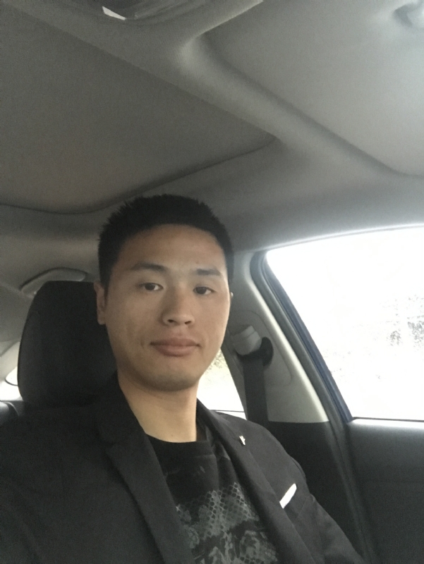 向前走的第二张照片--福建征婚网