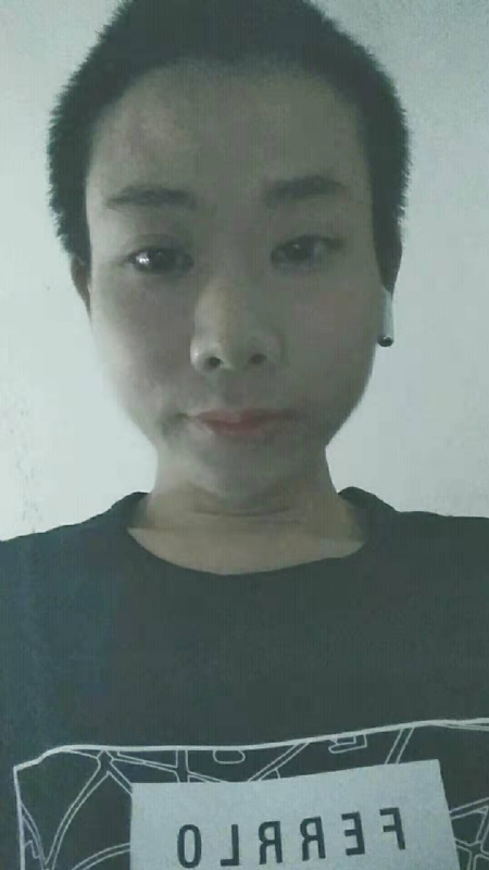 水中月的第一张照片--福建征婚网