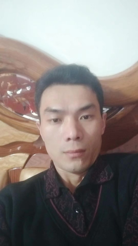 错把真心喂了狗的第四张照片--福建征婚网