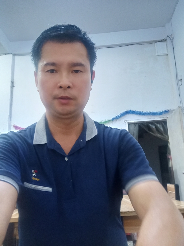 我是自强不息的第一张照片--福建征婚网