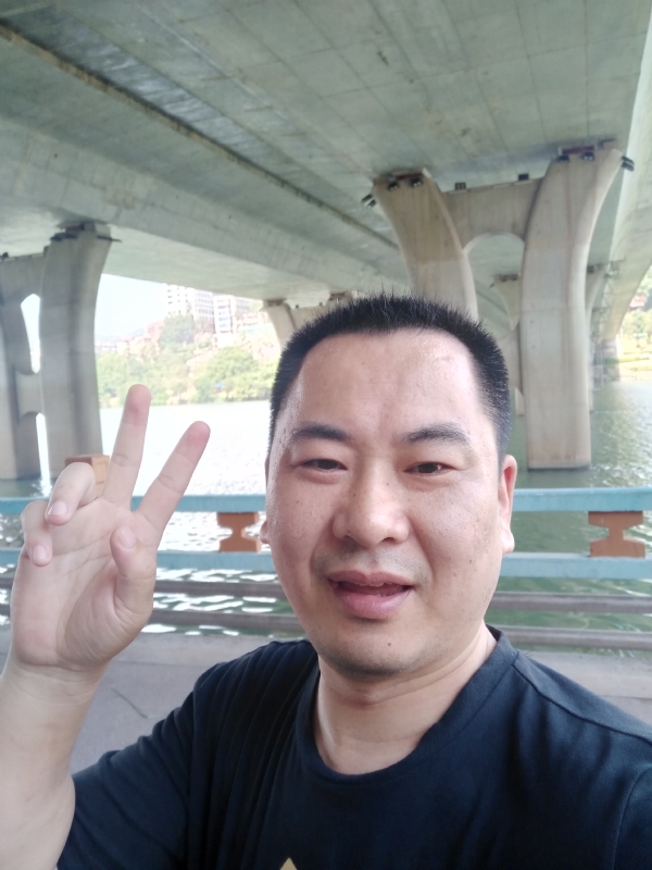 上人的第一张照片--福建征婚网