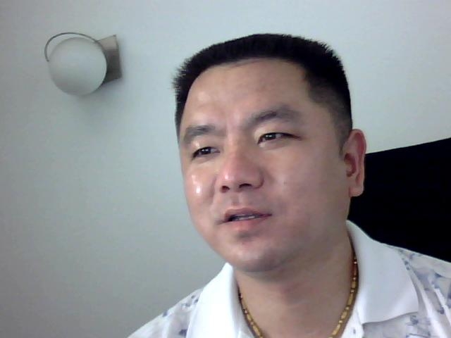孤寂狼王的第一张照片--福建征婚网