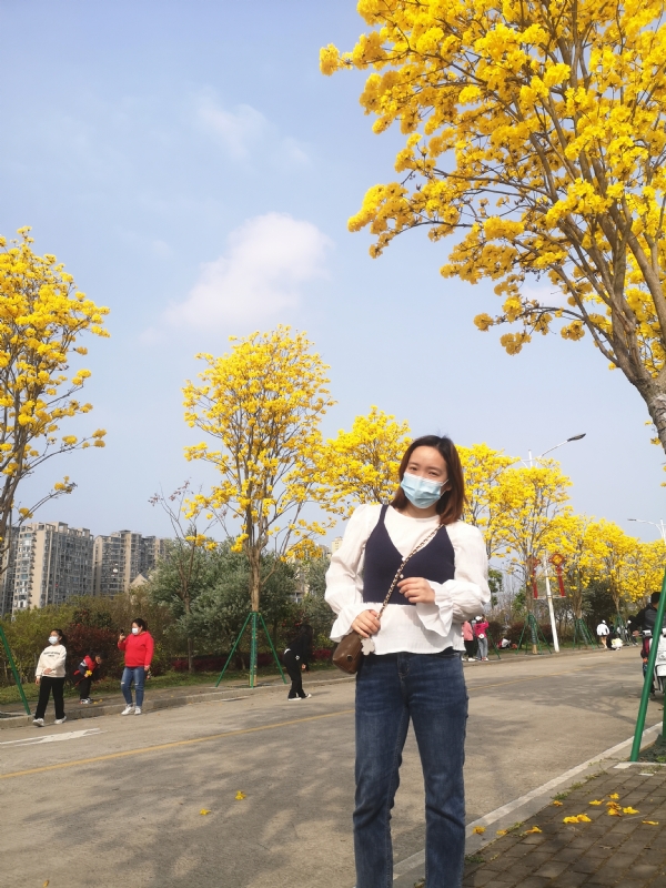 安安的第一张照片--福建征婚网