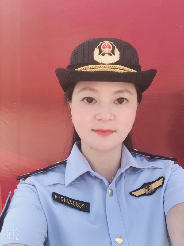 明明的第一张照片--福建征婚网