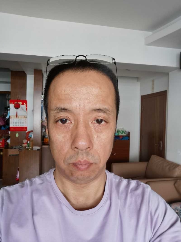 萨博的第一张照片--福建征婚网