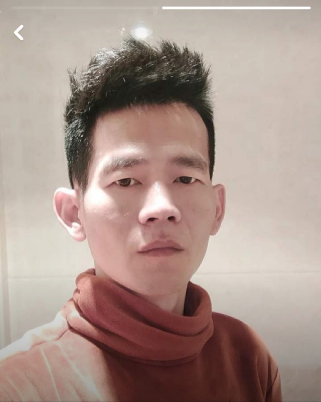 白了少年头的第一张照片--福建征婚网