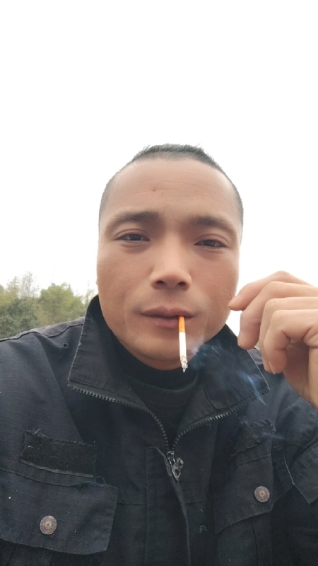 伯爵的第一张照片--福建征婚网
