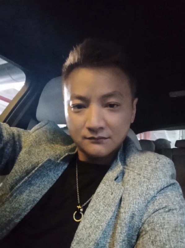 夜、有雨敲窗的第三张照片--福建征婚网